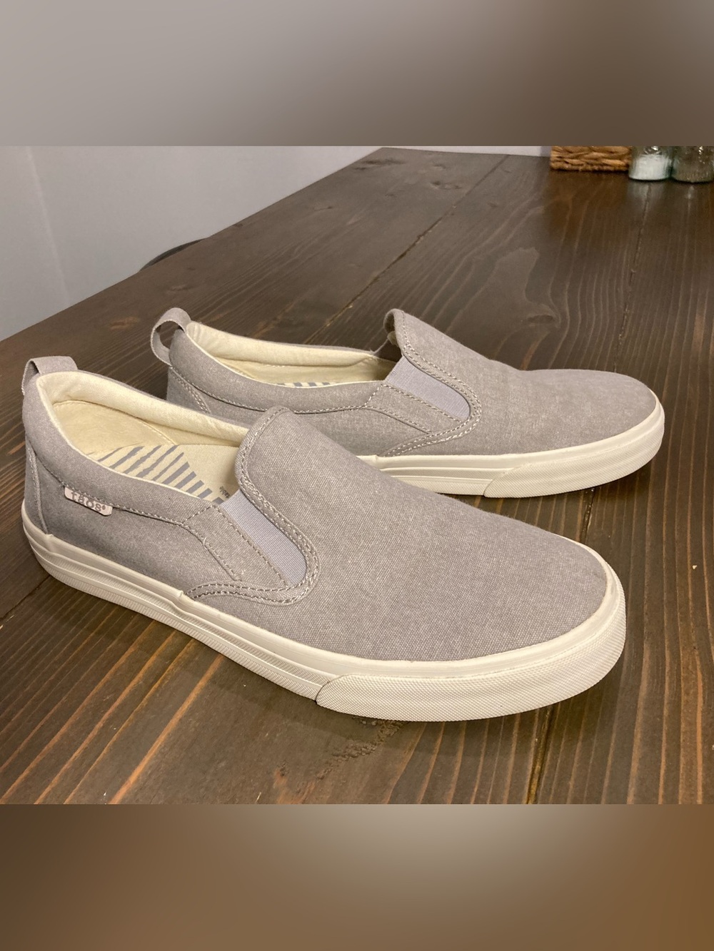 Taos Slip-On Canvas Sneakers in Light Gray